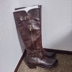 Never worn Arturo Chiang brown leather boots